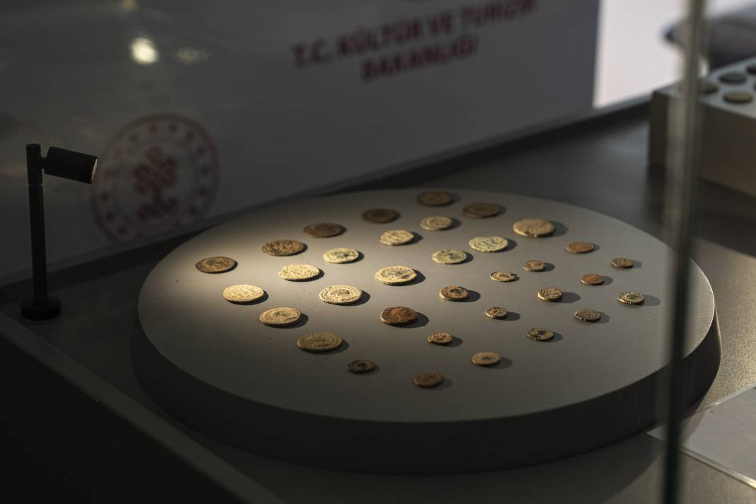 ABD’den Türkiye’ye tarihi iade! Roma’nın hazinesi Anadolu’ya geri döndü: 83 sikke vatanında - Resim: 18